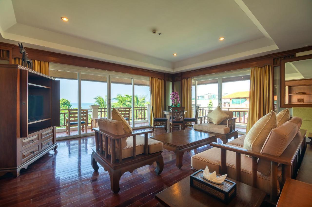 Avalon Beach Resort Pattaya Exterior foto
