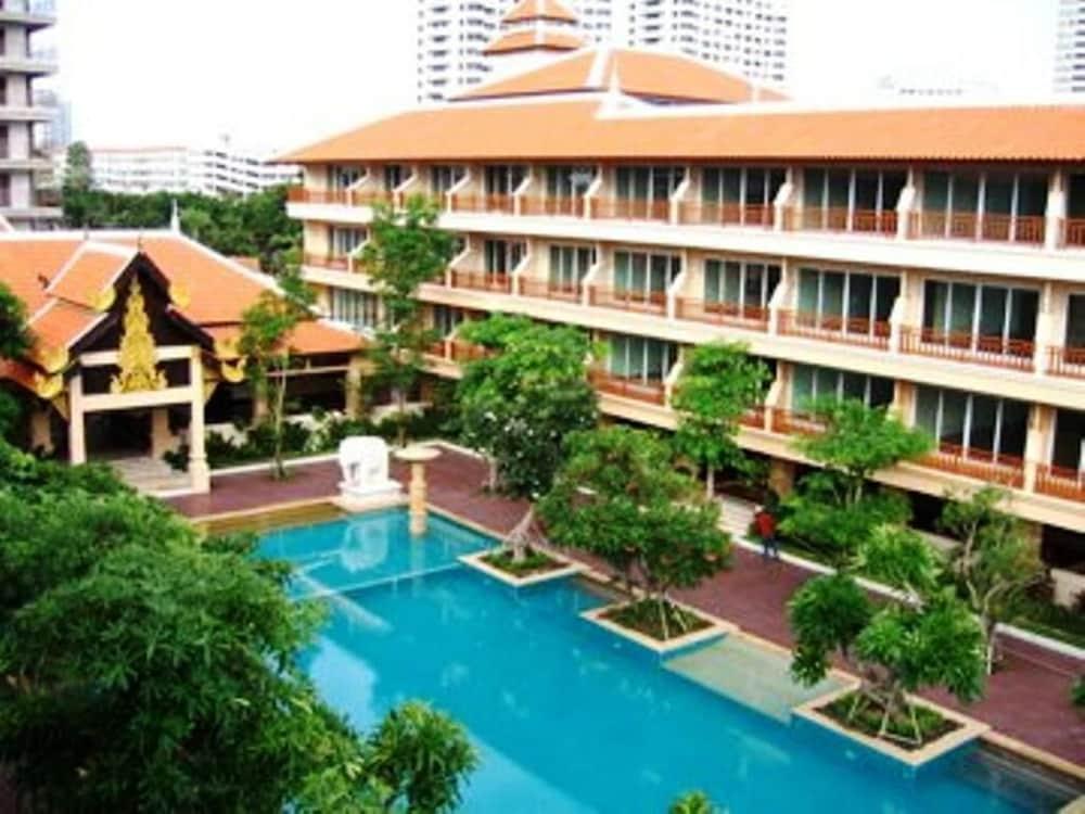 Avalon Beach Resort Pattaya Exterior foto